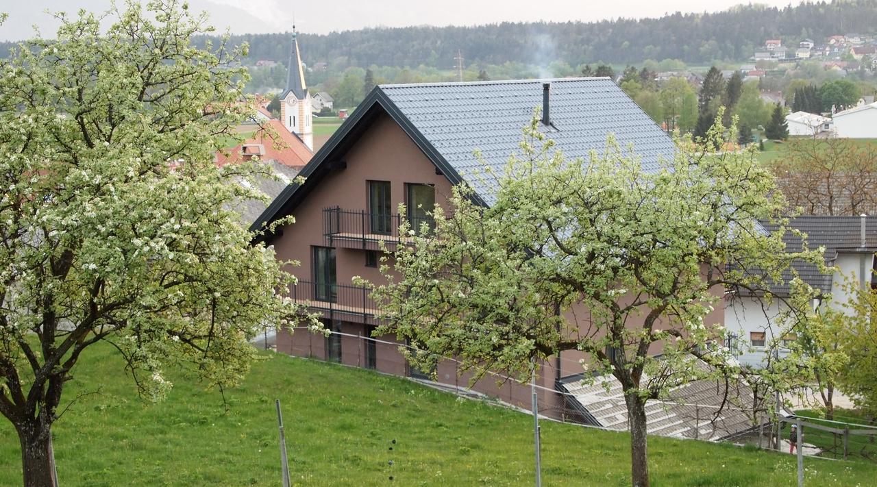 Bed & Breakfast Base Camp Krize Bagian luar foto